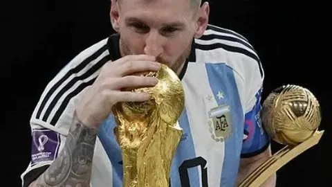 《利物浦转会风云：格伊加盟梦碎？续约索博，谈判热力启动！》